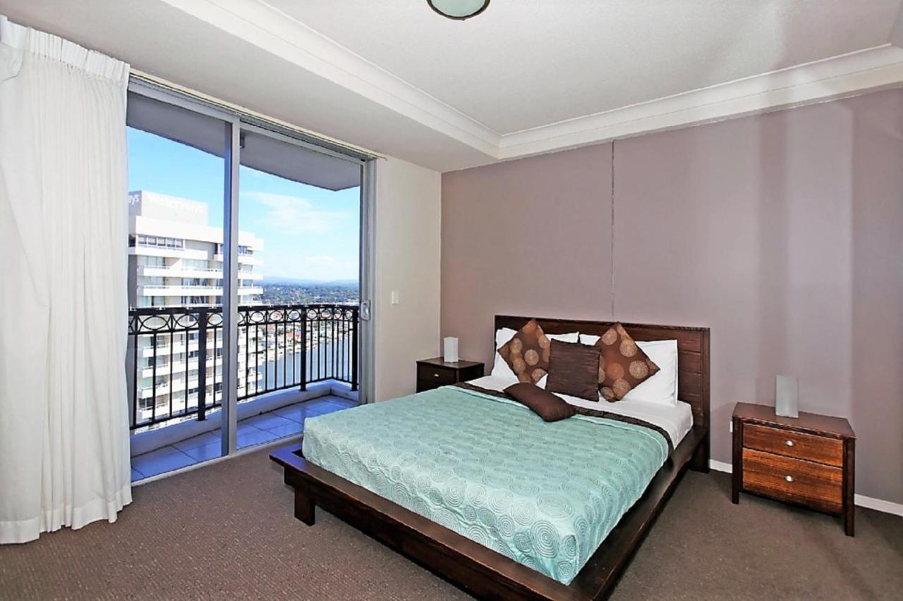 เดอะทาวเวอร์ส ออฟ เชฟรอน เรเนซองส์ - ฮอลิเดย์ โกลด์โคสต์ Apartment ภายนอก รูปภาพ