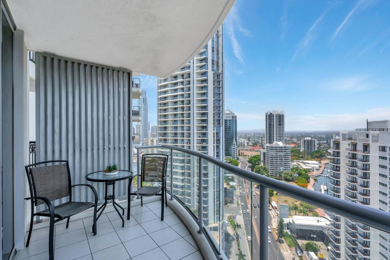 เดอะทาวเวอร์ส ออฟ เชฟรอน เรเนซองส์ - ฮอลิเดย์ โกลด์โคสต์ Apartment ภายนอก รูปภาพ