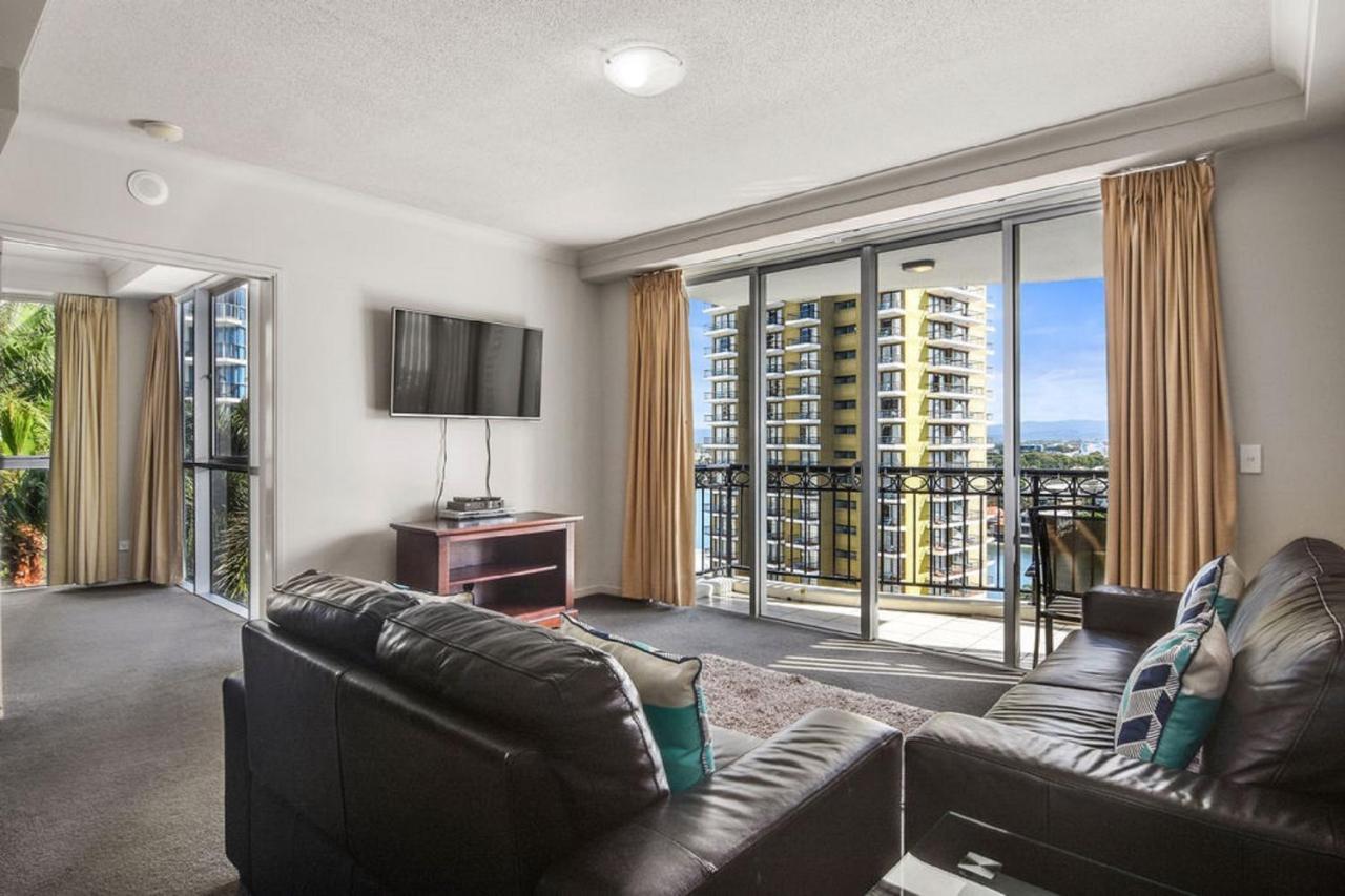 เดอะทาวเวอร์ส ออฟ เชฟรอน เรเนซองส์ - ฮอลิเดย์ โกลด์โคสต์ Apartment ภายนอก รูปภาพ