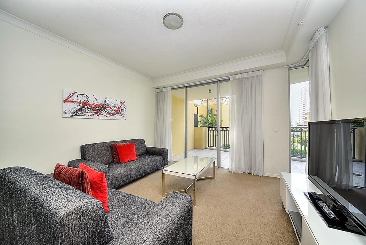 เดอะทาวเวอร์ส ออฟ เชฟรอน เรเนซองส์ - ฮอลิเดย์ โกลด์โคสต์ Apartment ภายนอก รูปภาพ