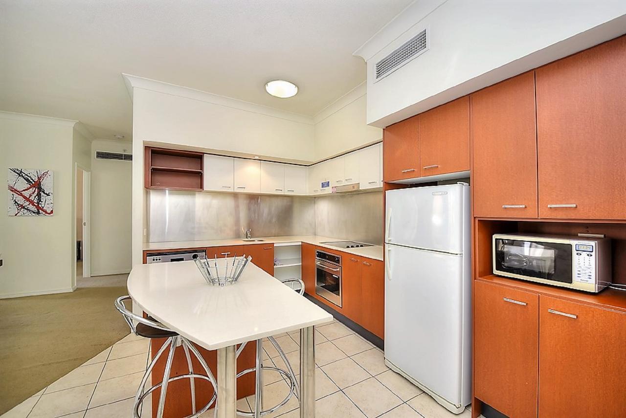 เดอะทาวเวอร์ส ออฟ เชฟรอน เรเนซองส์ - ฮอลิเดย์ โกลด์โคสต์ Apartment ภายนอก รูปภาพ