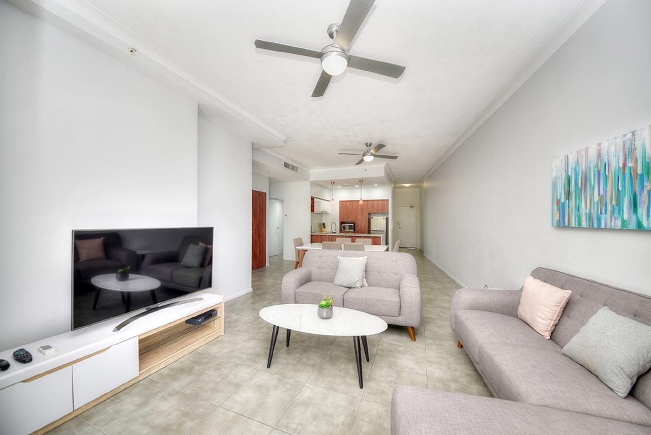 เดอะทาวเวอร์ส ออฟ เชฟรอน เรเนซองส์ - ฮอลิเดย์ โกลด์โคสต์ Apartment ภายนอก รูปภาพ