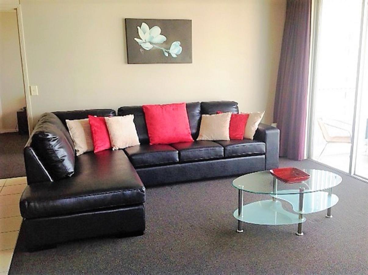 เดอะทาวเวอร์ส ออฟ เชฟรอน เรเนซองส์ - ฮอลิเดย์ โกลด์โคสต์ Apartment ภายนอก รูปภาพ