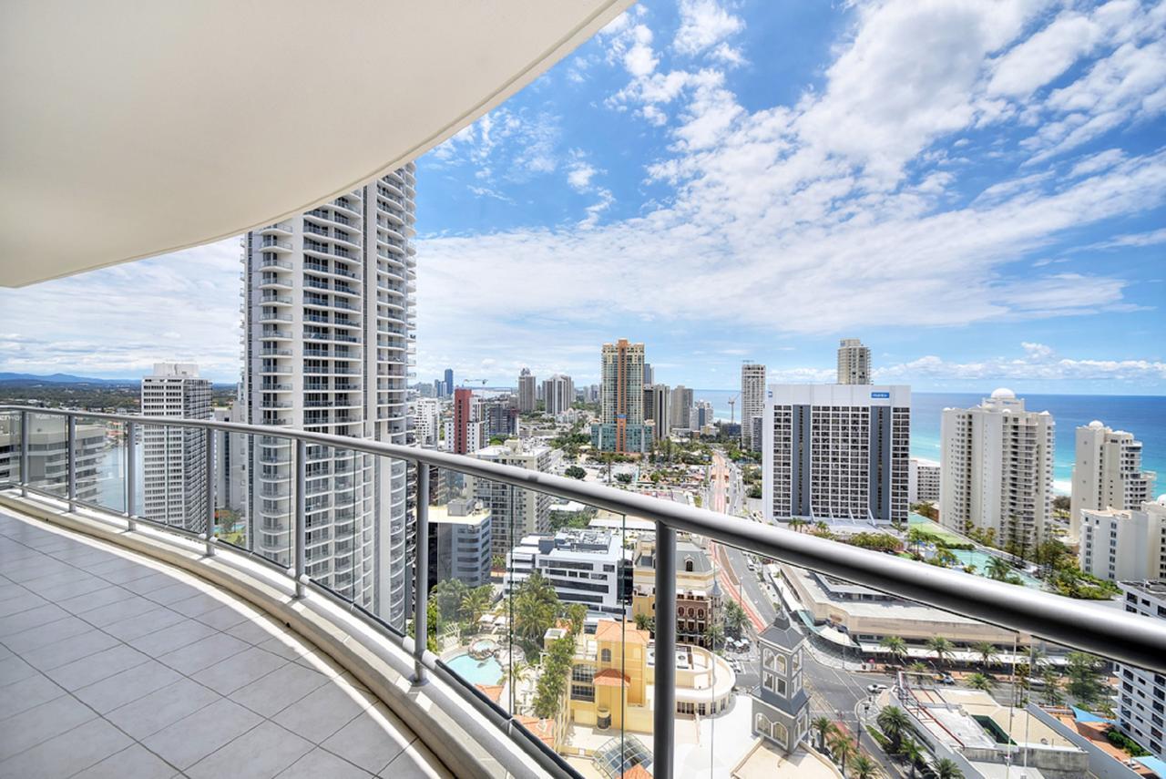 เดอะทาวเวอร์ส ออฟ เชฟรอน เรเนซองส์ - ฮอลิเดย์ โกลด์โคสต์ Apartment ภายนอก รูปภาพ