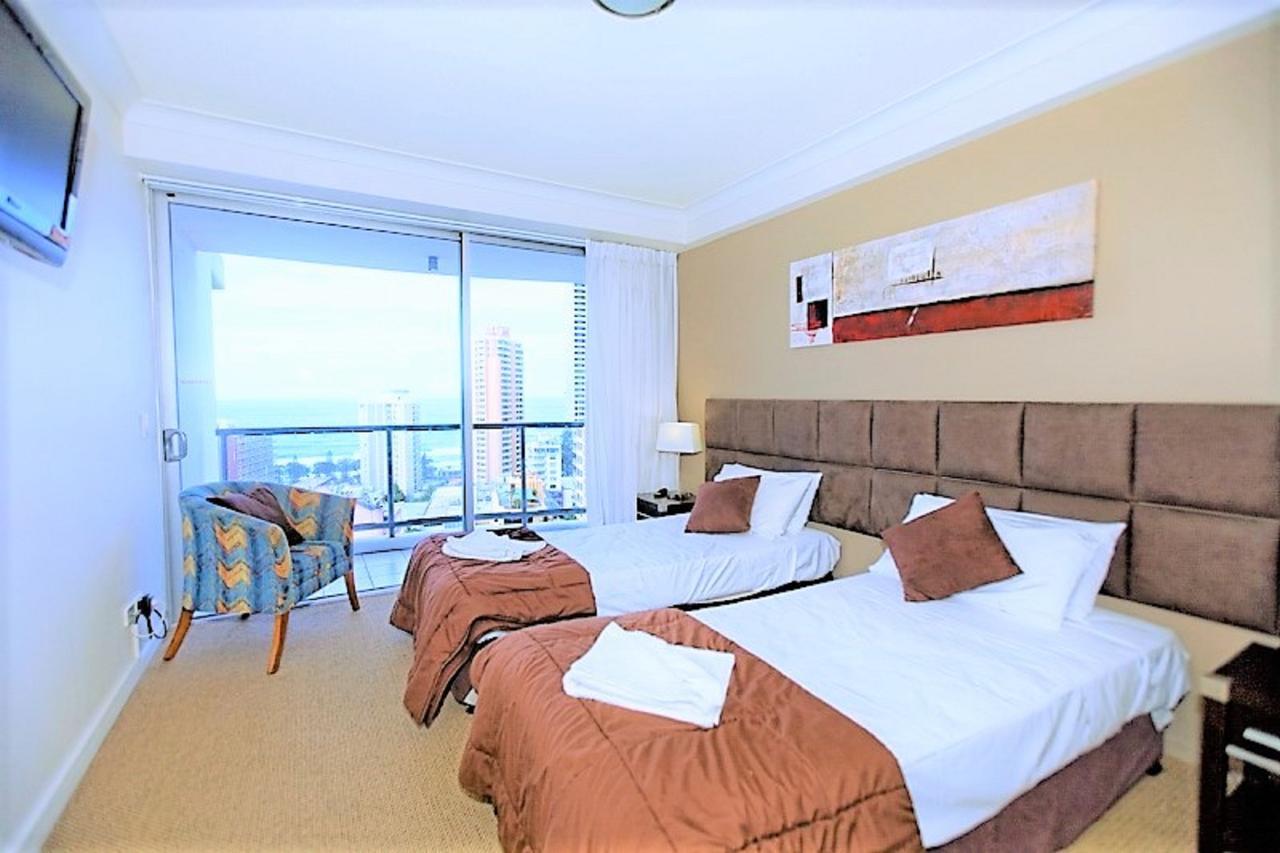 เดอะทาวเวอร์ส ออฟ เชฟรอน เรเนซองส์ - ฮอลิเดย์ โกลด์โคสต์ Apartment ภายนอก รูปภาพ