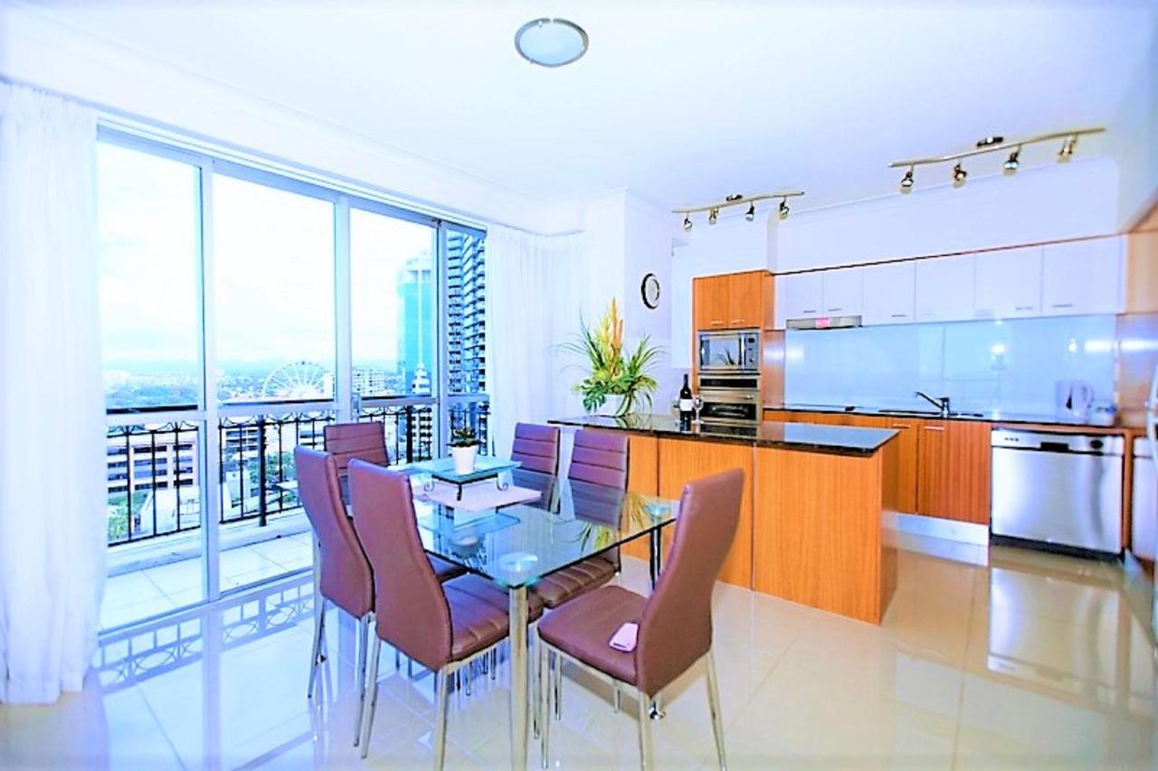 เดอะทาวเวอร์ส ออฟ เชฟรอน เรเนซองส์ - ฮอลิเดย์ โกลด์โคสต์ Apartment ภายนอก รูปภาพ